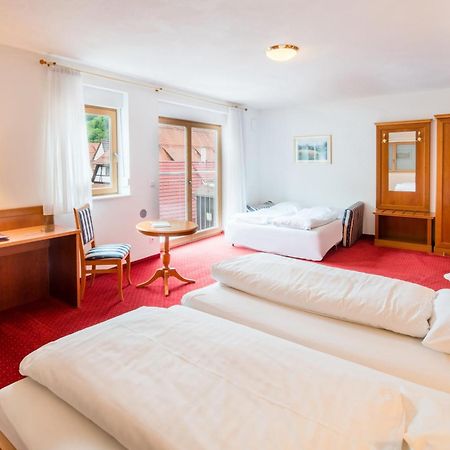 Hotel-Restaurant Ochsen Blaubeuren Quarto foto
